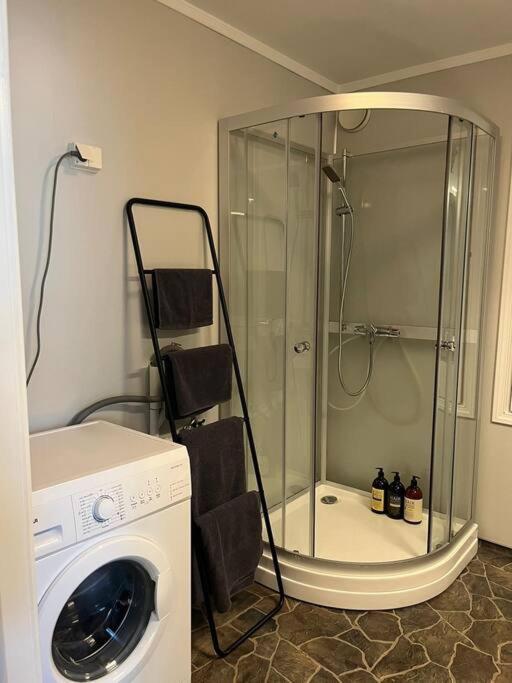 Cozy Ground Floor Apartment Tromso Luaran gambar