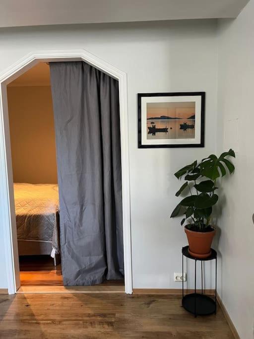 Cozy Ground Floor Apartment Tromso Luaran gambar